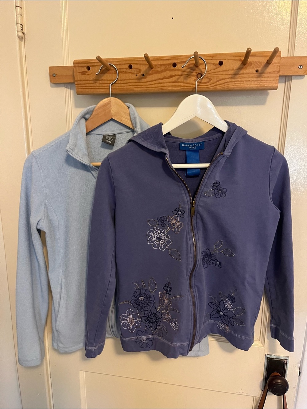 Karen Scott Purple Floral Embroidered Zippered Hoodie